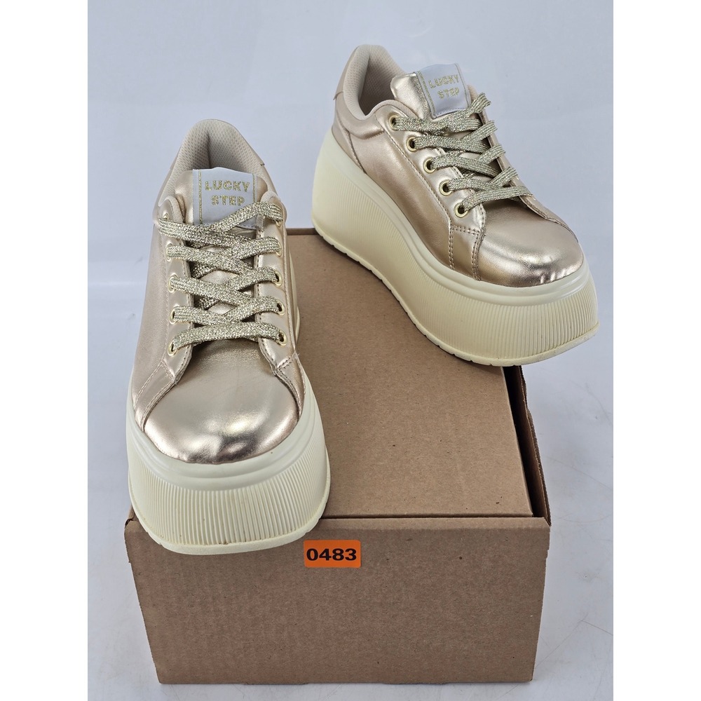 Lucky Step Platform Sneakers Womens 7 Gold Metallic Air Cooled AMZ25262 -VG